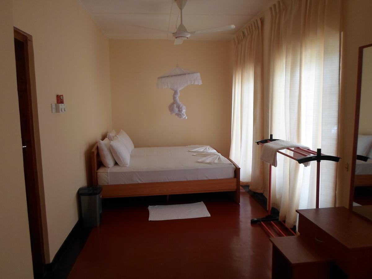 Swiss Garden Tourist Rest Hotel Anuradhapura Eksteriør billede
