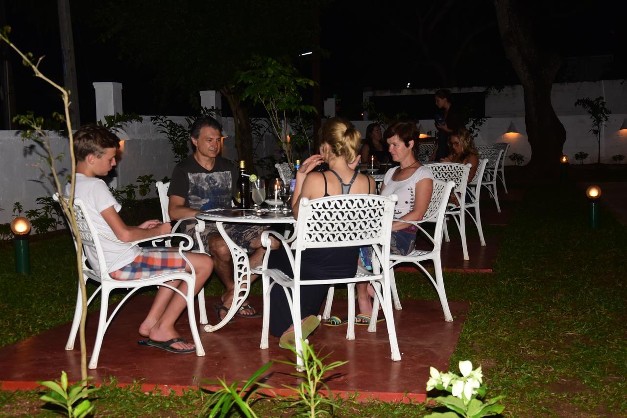 Swiss Garden Tourist Rest Hotel Anuradhapura Eksteriør billede