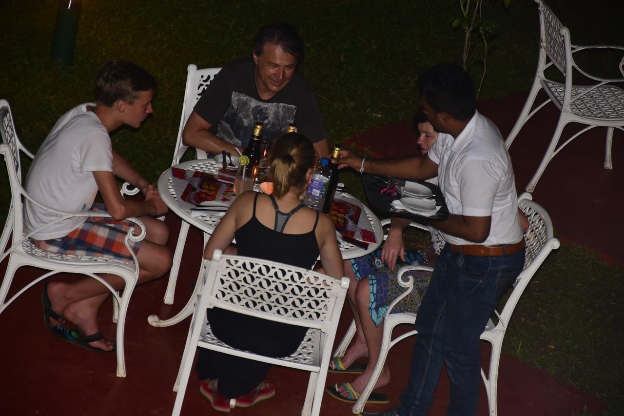 Swiss Garden Tourist Rest Hotel Anuradhapura Eksteriør billede