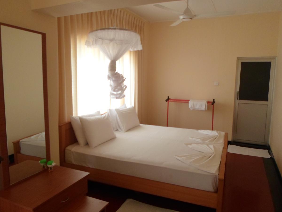Swiss Garden Tourist Rest Hotel Anuradhapura Eksteriør billede