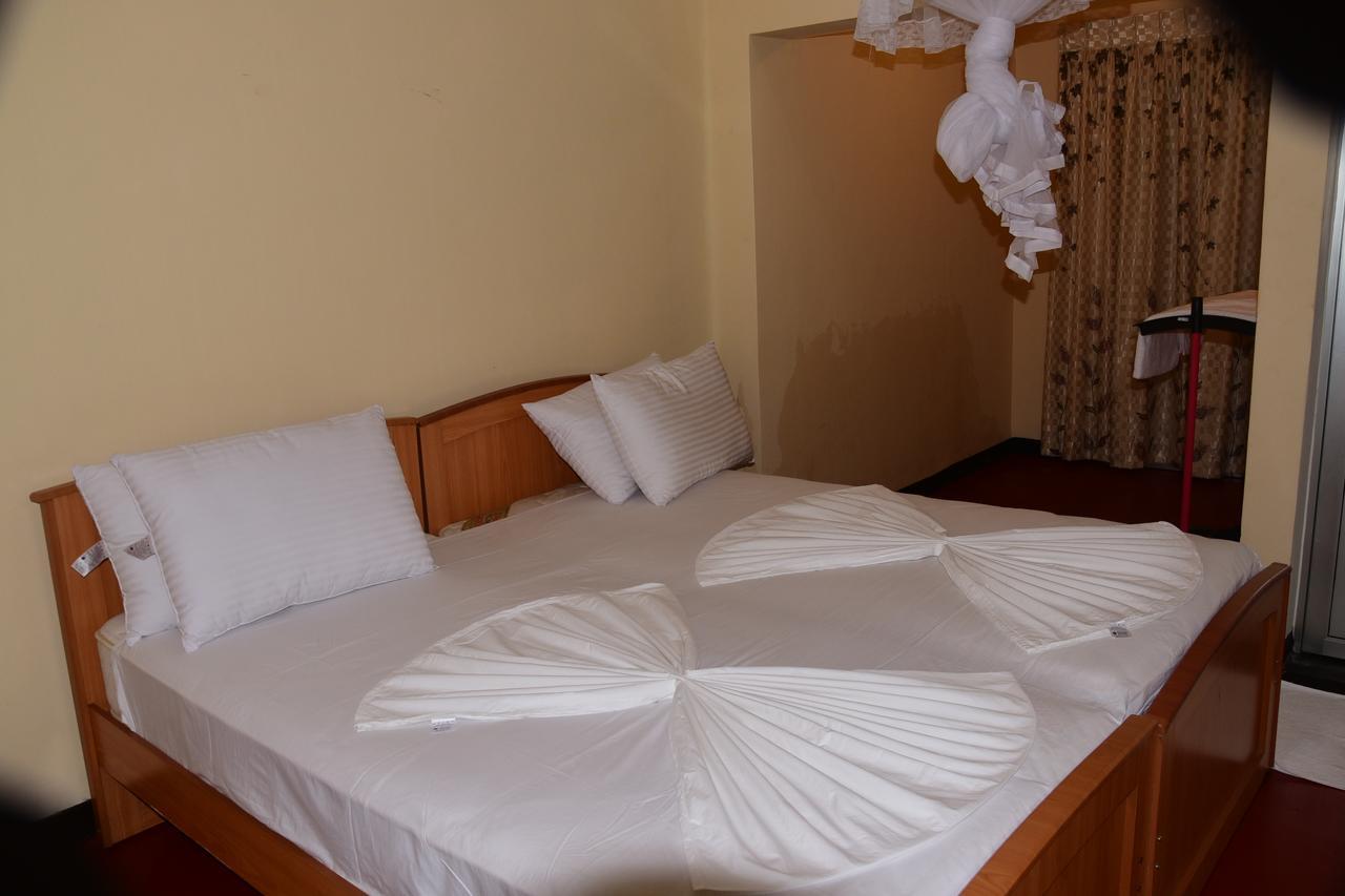 Swiss Garden Tourist Rest Hotel Anuradhapura Eksteriør billede