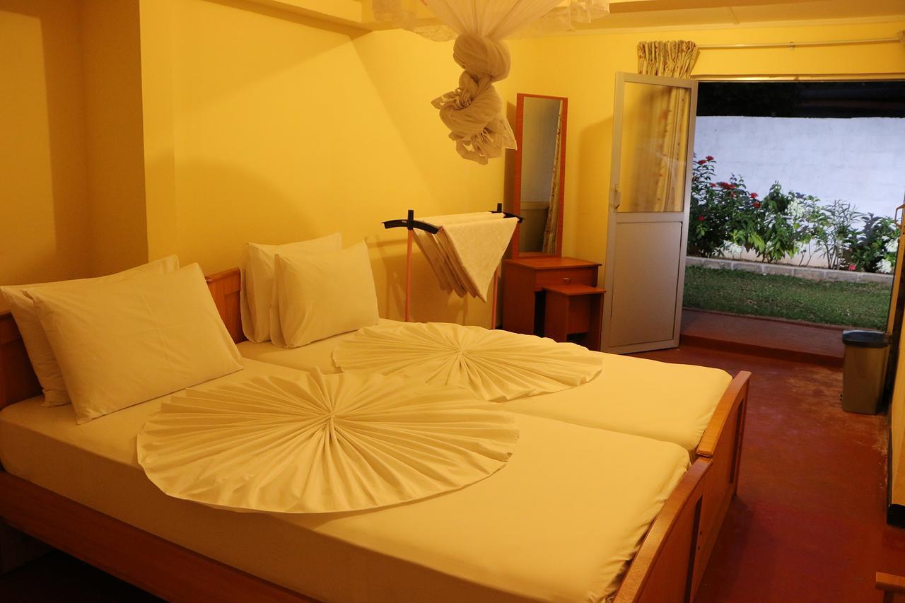 Swiss Garden Tourist Rest Hotel Anuradhapura Eksteriør billede