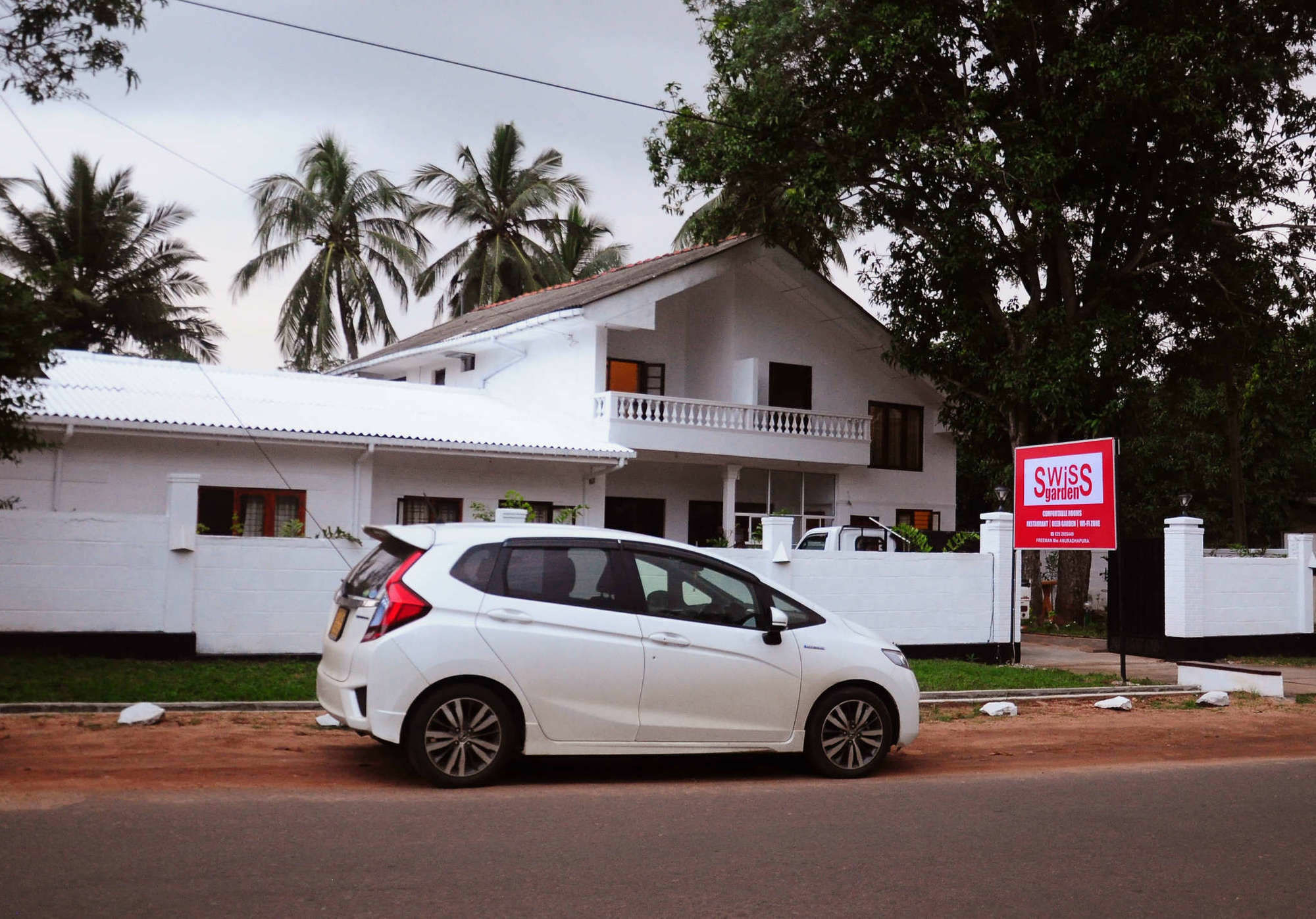 Swiss Garden Tourist Rest Hotel Anuradhapura Eksteriør billede